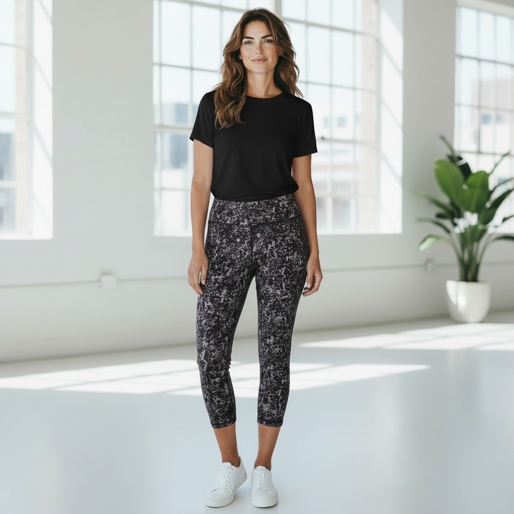 Nwot, Athleta Woodlands Chaturanga Capri Reversible Leggings Size S